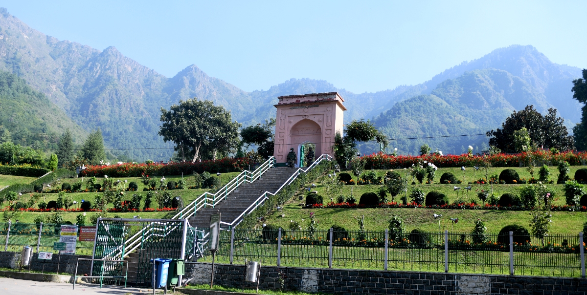 Chashme shahi garden